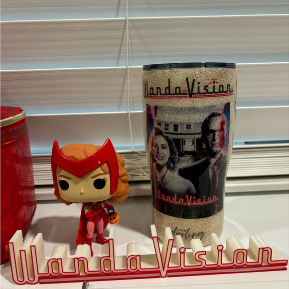Wanda Vision Lot - Picture 3 of 7